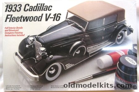 Testors 1/24 1933 Cadillac Fleetwood V-16 All-Weather Phaeton, 836 plastic model kit